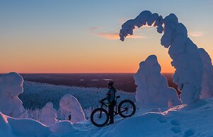 Balder Luxury Lodge & Glass Igloos