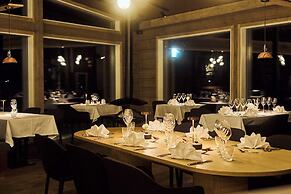 Balder Luxury Lodge & Glass Igloos