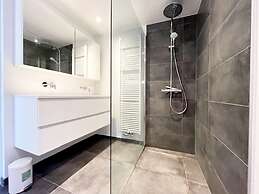 Apartment in Wenduine With Stunning Seaviews