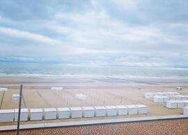 Apartment in Wenduine With Stunning Seaviews