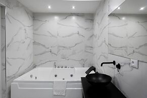 Marmur Suite