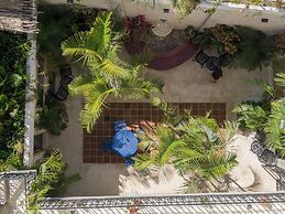 El Mambo Boutique Hotel