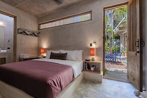 El Mambo Boutique Hotel