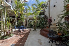El Mambo Boutique Hotel