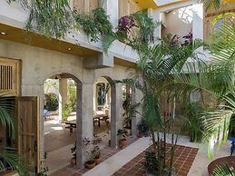 El Mambo Boutique Hotel