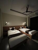 Hotel Momon