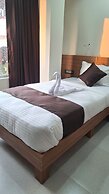 Hotel Momon