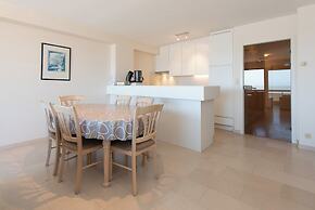 Apartment in Middelkerke With Sea Views