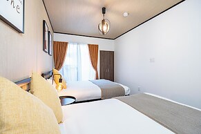 HT HOUSE