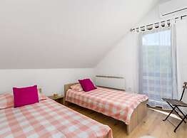 Holiday Home Elizabeta