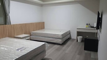 Star Yi Hotel