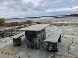 Cozy Waterside Retreat Ballyvaughan 3