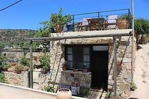 Orgon Farm Houses