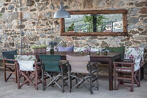 Orgon Farm Houses