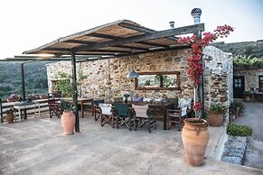Orgon Farm Houses