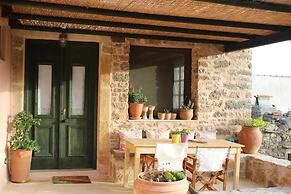 Orgon Farm Houses