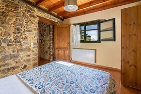Orgon Farm Houses