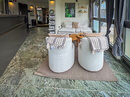 Injoy Hotel Elmia