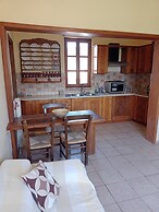 Orgon Farm Village Houses