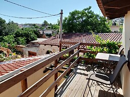 Orgon Farm Village Houses