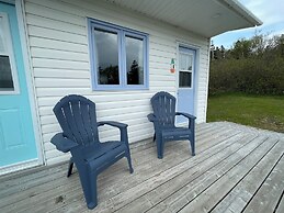 Buoy & Arrow Restaurant and Suites