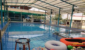 Splash Resort