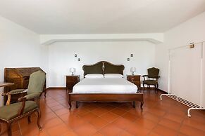 Comfortable House - Garden and Parking