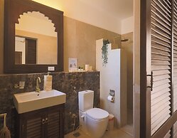 Al Wadi Hotel