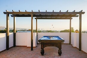 Al Wadi Hotel