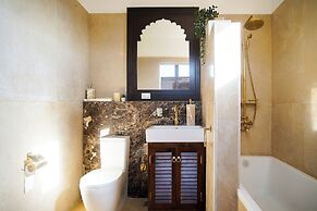 Al Wadi Hotel