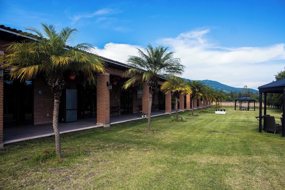 Hotel Matea San Isidro
