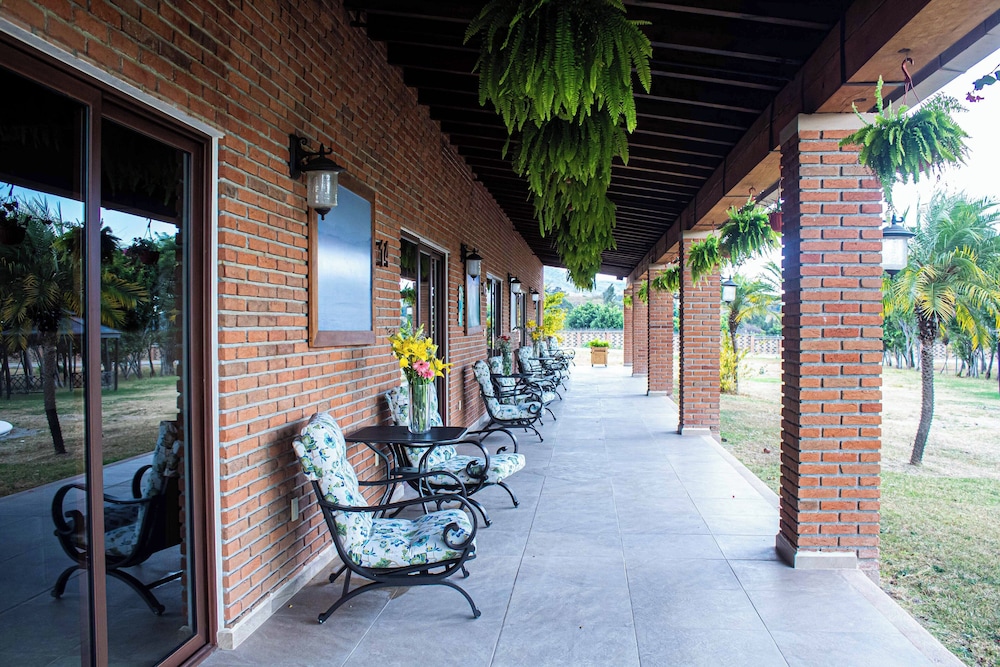 Hotel Matea San Isidro