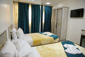 Royal Cairo Hotel