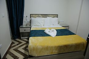 Royal Cairo Hotel