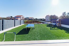 Luxury Villa Podversie with pool