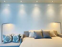 La Mirada Deluxe Suites with Oceanview