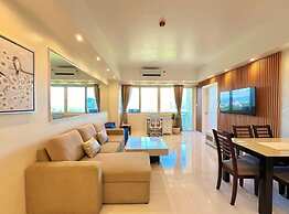 La Mirada Deluxe Suites with Oceanview