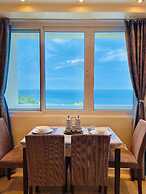 La Mirada Deluxe Suites with Oceanview