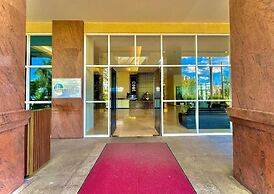La Mirada Deluxe Suites with Oceanview