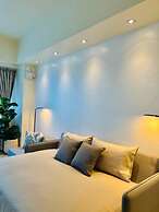 La Mirada Deluxe Suites with Oceanview