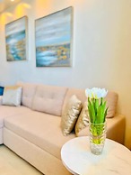 La Mirada Deluxe Suites with Oceanview