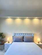 La Mirada Deluxe Suites with Oceanview