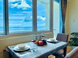 La Mirada Deluxe Suites with Oceanview