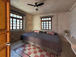 Casa con Piscina Nido Rosa