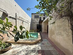 Casa con Piscina Nido Rosa