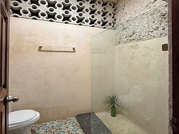 Casa con Piscina Nido Rosa