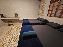 Casa con Piscina Nido Rosa