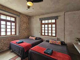 Casa con Piscina Nido Rosa