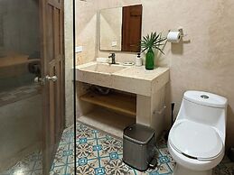 Casa con Piscina Nido Rosa