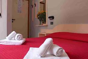 Hotel Laura Beach